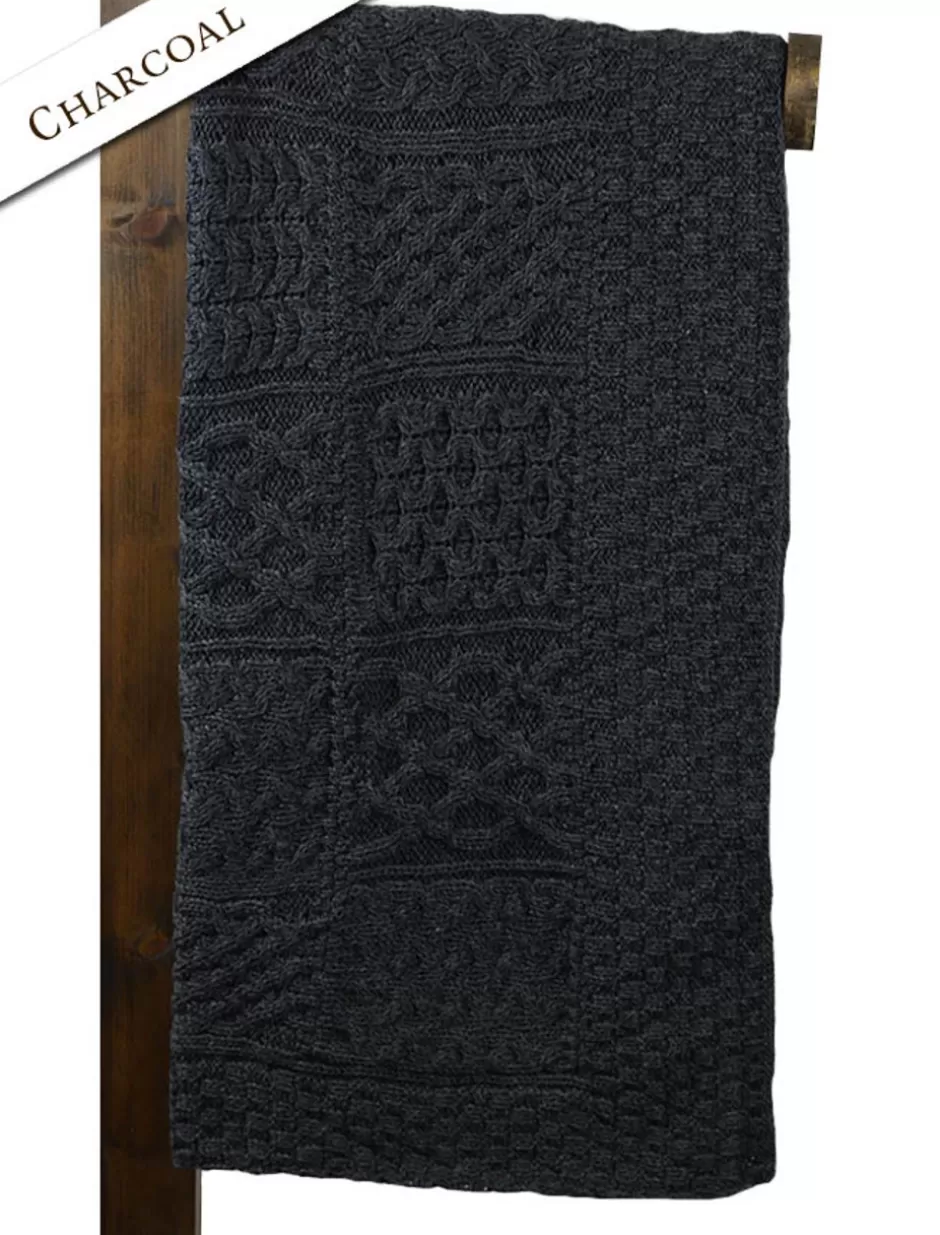 aran_patchwork_merino_wool_throw_31.webp Knitted Wool Throws<Glenaran Aran Patchwork Merino Wool Throw