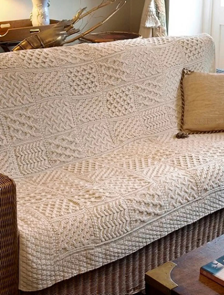 aran_patchwork_merino_wool_throw_4.webp Knitted Wool Throws<Glenaran Aran Patchwork Merino Wool Throw