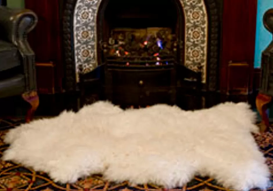 deep_pile_sheepskin_rug_9.webp Sheepskin Rugs<Glenaran Deep Pile Sheepskin Rug