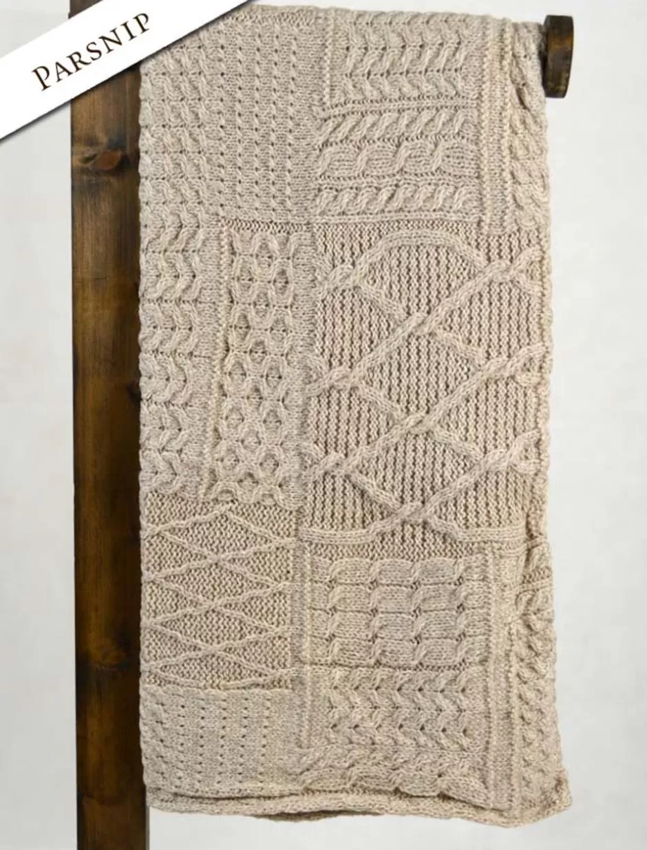 merino_aran_patchwork_throw_12.webp Knitted Wool Throws<Glenaran Merino Aran Patchwork Throw