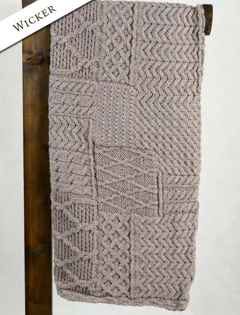 merino_aran_patchwork_throw_13.webp Knitted Wool Throws<Glenaran Merino Aran Patchwork Throw