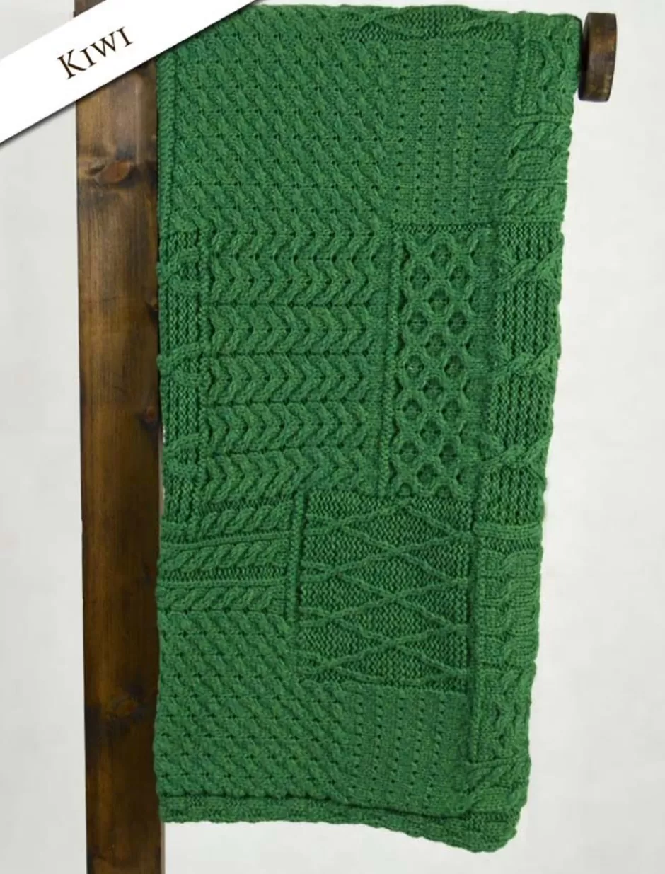 merino_aran_patchwork_throw_9.webp Knitted Wool Throws<Glenaran Merino Aran Patchwork Throw