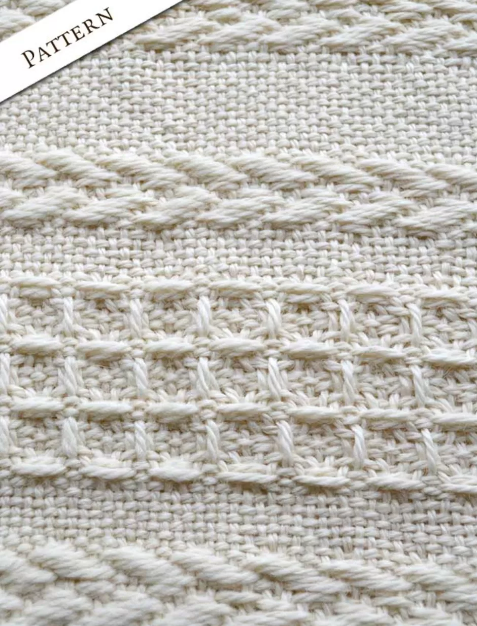 super_soft_cable_aran_shawl_5.webp Ponchos, Capes & Shawls<Glenaran Super Soft Cable Aran Shawl