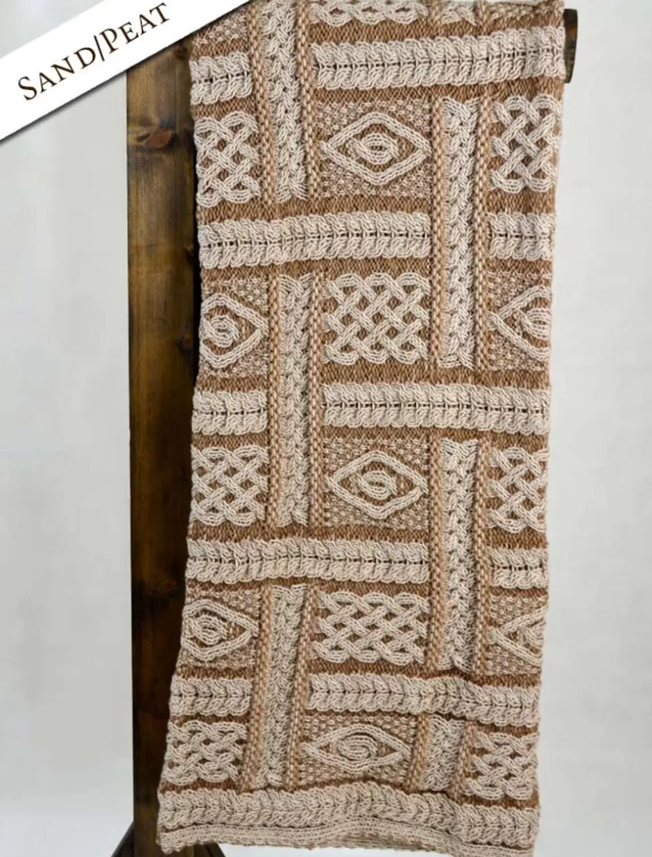 twotone_aran_pleated_throw_8.webp Knitted Wool Throws<Glenaran Two-Tone Aran Pleated Throw