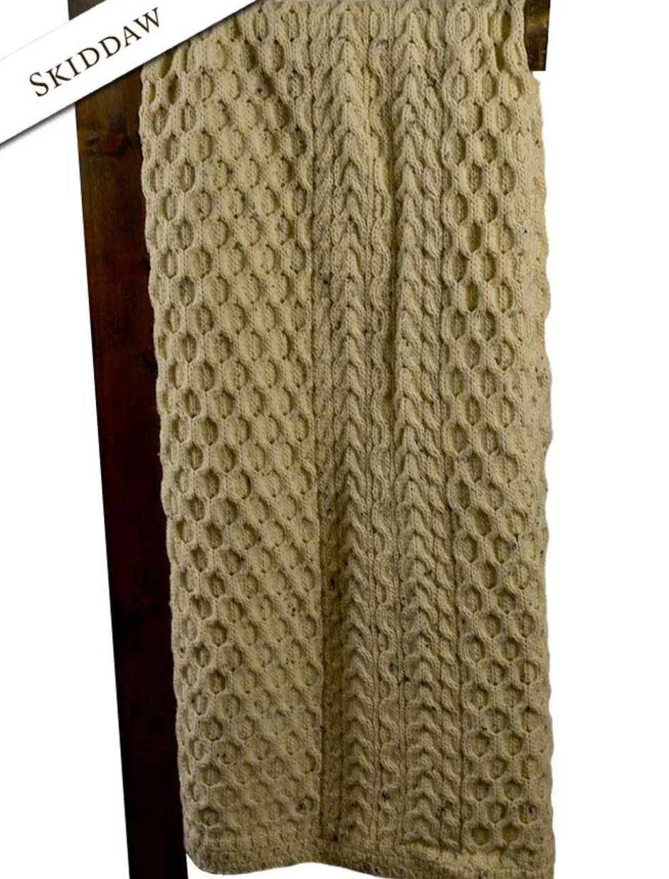 wool_honeycomb_aran_throw_4.webp Knitted Wool Throws<Glenaran Wool Honeycomb Aran Throw